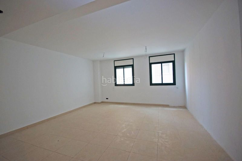 Foto 72595adb-86b4-41ca-92e7-c44177b5f6a9. Local comercial a calle gomis 98 a Vallcarca - Penitents Barcelona