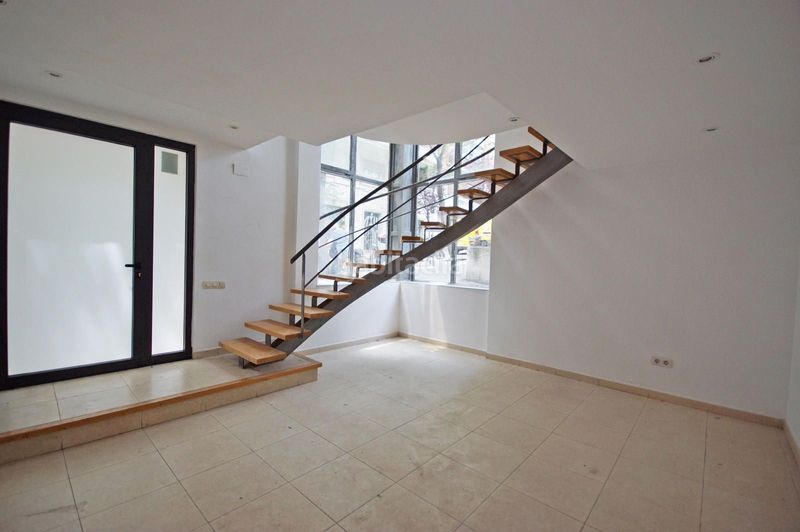 Foto e3b0e996-117a-4058-9dfa-ba999b5daf70. Local comercial a calle gomis 98 a Vallcarca - Penitents Barcelona