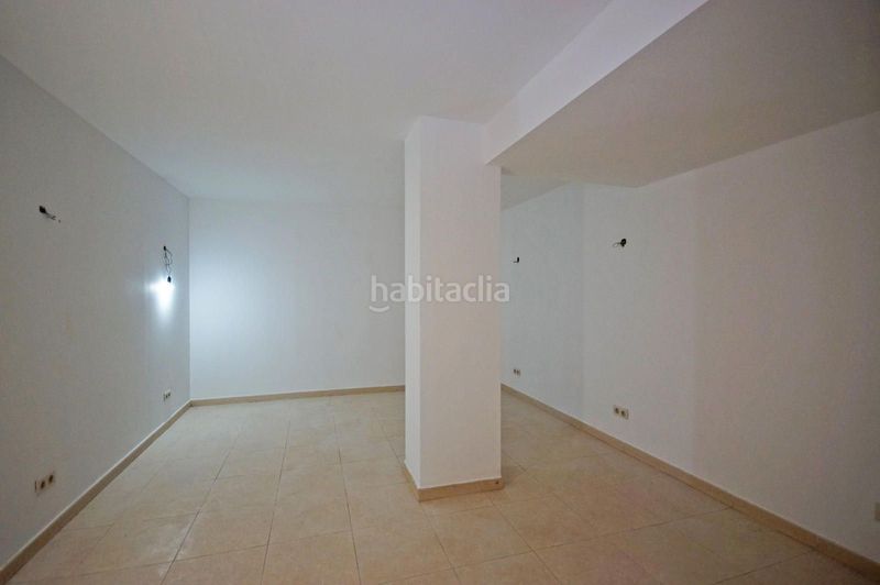 Foto e61955bf-af2a-4dc8-a0be-ae935dca5f5d. Local comercial a calle gomis 98 a Vallcarca - Penitents Barcelona