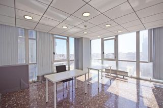 Miete Büro in Avenida avinguda francesc cambó 17. Oficina en alquiler en la séptima planta