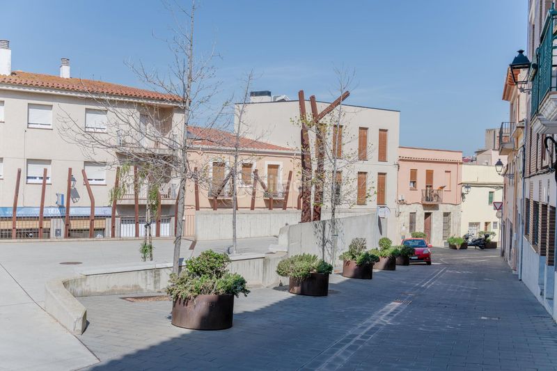 Foto 656d5a84-1a3a-4e47-82f1-a201d3f936f2. Casa amb aparcament a Eixample Sant Feliu de Guíxols