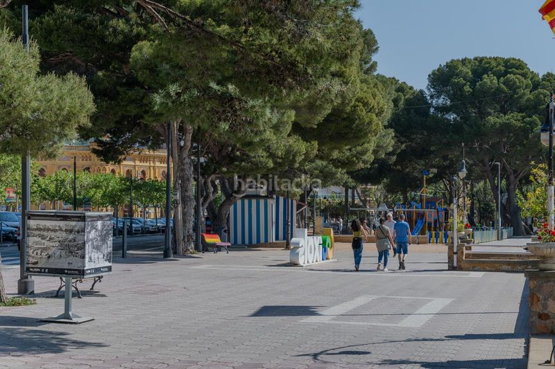 Foto bd09e240-0c39-4036-94d8-2d3cc2880c05. Casa amb aparcament a Eixample Sant Feliu de Guíxols