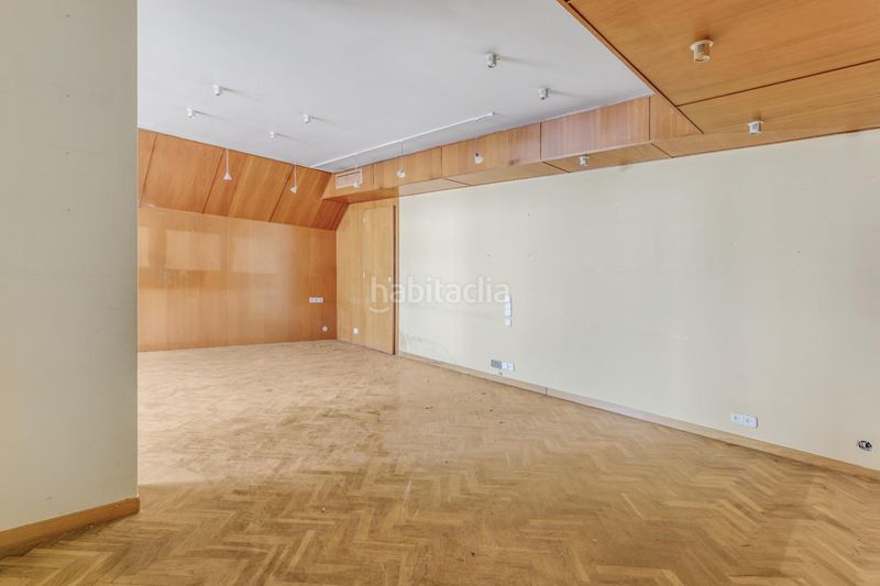 Foto 1da3e7ab-4f67-4443-8460-a65b794f3fe7. Dúplex amb aparcament a Tres Torres Barcelona