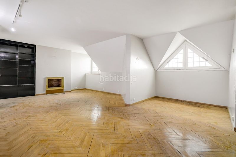 Foto 3a279da1-51d7-4ee4-a58a-211656ec83b4. Dúplex amb aparcament a Tres Torres Barcelona