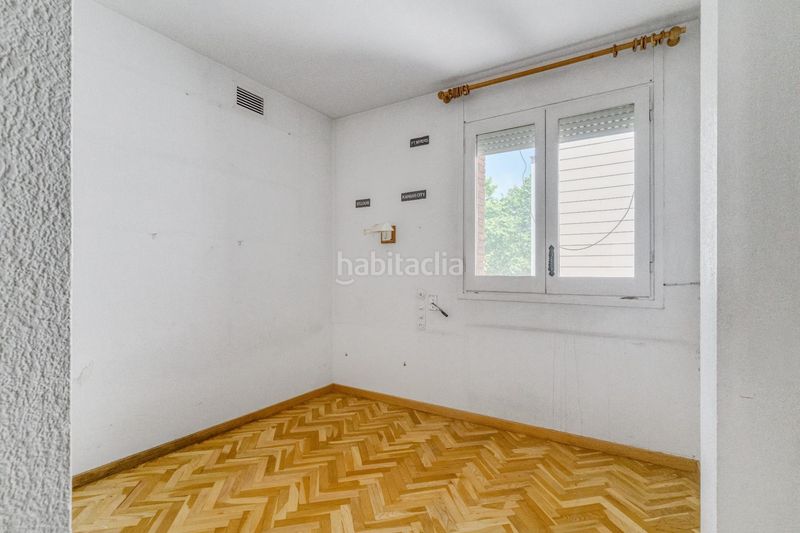 Foto 819710e5-84d9-4b20-94d1-de0a613482b6. Dúplex amb aparcament a Tres Torres Barcelona