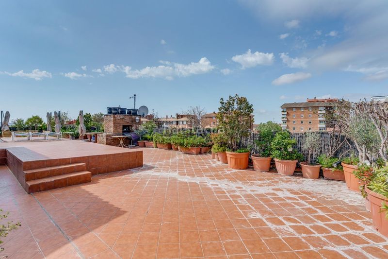 Foto 8800f277-5374-4a3b-9f31-ae56ced30dff. Dúplex amb aparcament a Tres Torres Barcelona