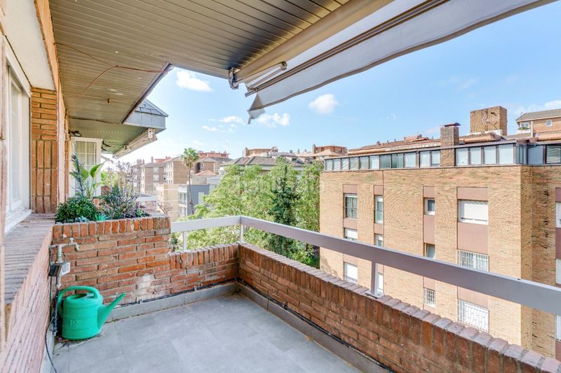 Foto 946cbd5f-65d8-4dd8-bde7-8d249f57294c. Dúplex amb aparcament a Tres Torres Barcelona