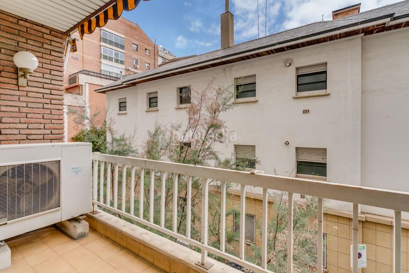 Foto af144b00-f01c-4bb9-bf61-60c8725dbac2. Pis amb calefacció aparcament a Sant Gervasi - Galvany Barcelona
