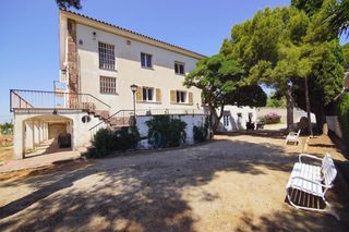 Casa  Pasaje passatge torrent umbert. Torre a 4 vientos en el masnou