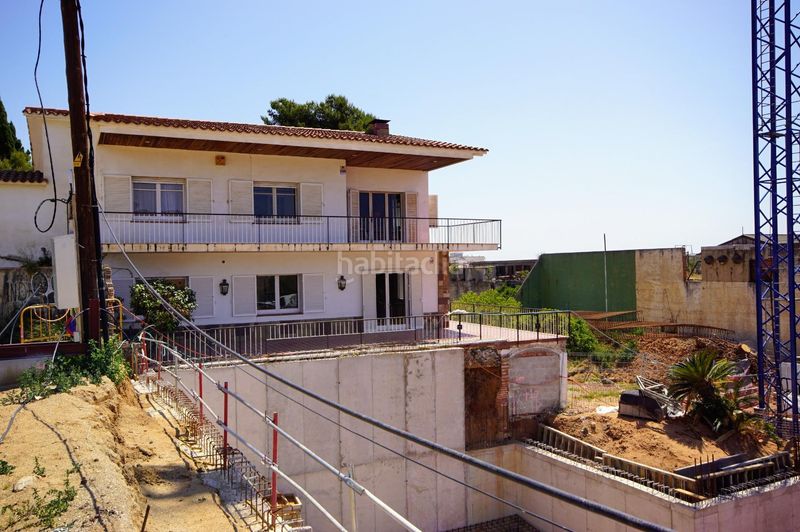 Foto 8b803a09-20fc-48dd-aa92-c7d76b4e519f. Casa amb calefacció aparcament a Centre Masnou (El)