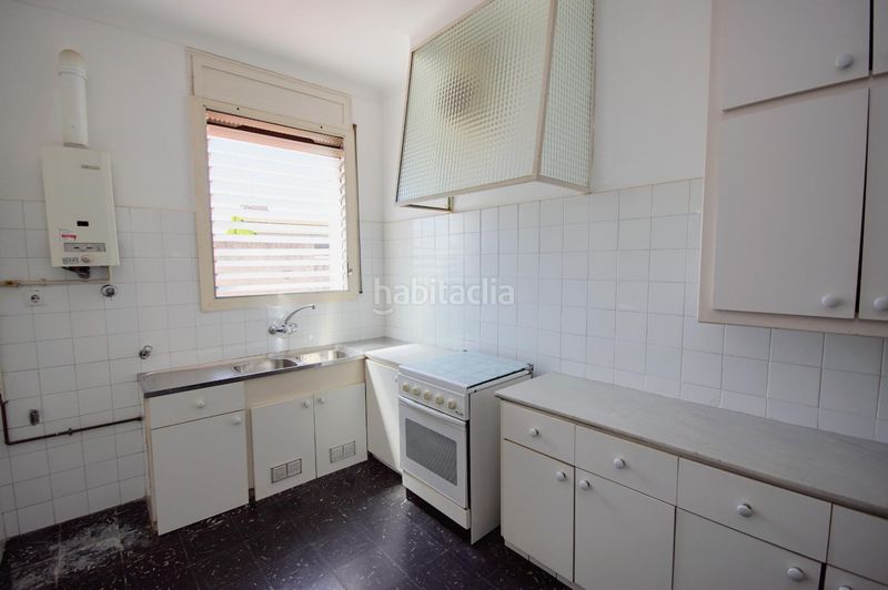 Foto c65ae9c1-e2f9-4826-b8f8-e76f3a9f3cae. Casa amb calefacció aparcament a Centre Masnou (El)