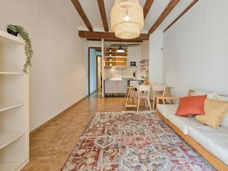 Piso  Carrer peu de la creu. Piso en venta