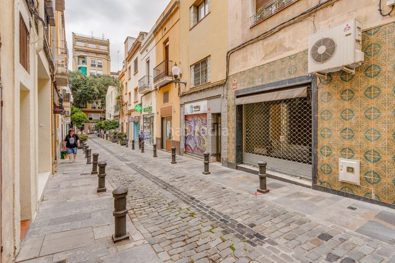 Foto 96178fde-c4e7-4c7a-9923-9267b0abd424. Edifici a carrer carrer mercat 15 a Sant Andreu de Palomar Barcelona