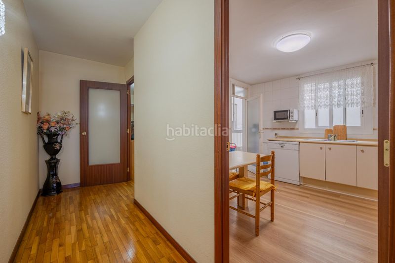 Foto 1324b52c-0158-4fce-81b8-5c2088f7ef19. Apartament amb calefacció aparcament a Sant Narcis Girona