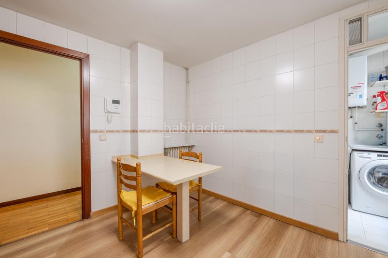 Foto 32a219e6-ce16-439b-87de-9aabbc7800d6. Apartament amb calefacció aparcament a Sant Narcis Girona