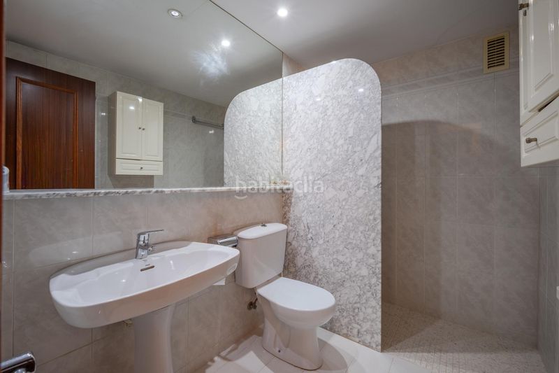 Foto 387de93a-d84d-46fc-b222-37faba6b57e3. Apartament amb calefacció aparcament a Sant Narcis Girona