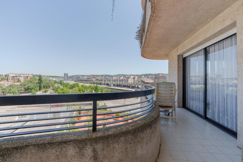 Foto 4a9a8096-0f6b-4681-af14-d8f39c383bf9. Apartament amb calefacció aparcament a Sant Narcis Girona