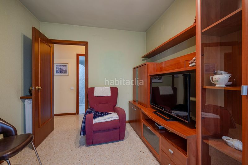 Foto 951b7907-adb2-449d-b5bf-18832efd3b3d. Apartament amb calefacció aparcament a Sant Narcis Girona