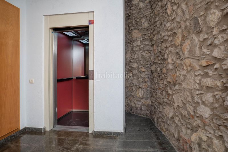 Foto 03c850c0-ec88-401d-8b55-318a01e6fc28. Miete etagenwohnung mit heizung in Centre-Barri Vell Girona