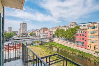Location Appartement  Rambla rambla de llibertat. Rambla 5 32