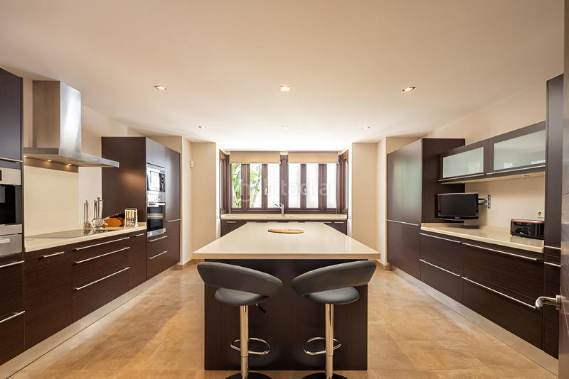 Foto ba7c2f94-5b7f-4a6d-beff-12b53d4e75cc. Casa villa independiente en venta en Los Flamingos en Benahavís