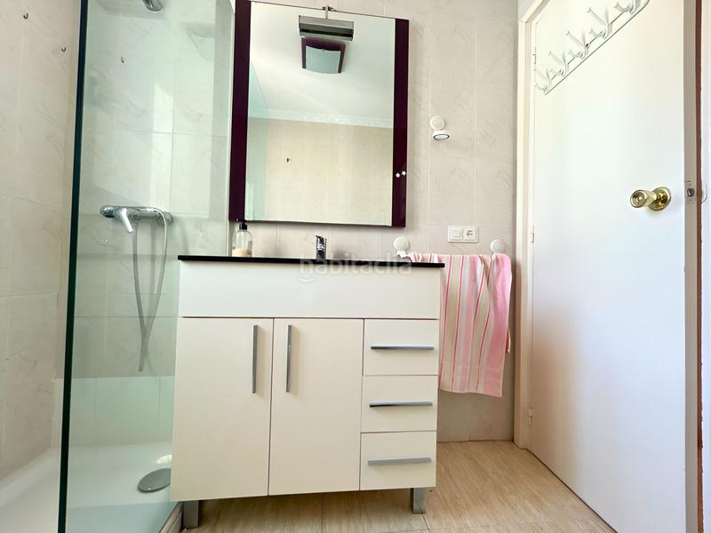 Foto b0db3592-d698-4ebd-b8a5-789bc103befc. Apartamento  en última planta en venta en Marbella