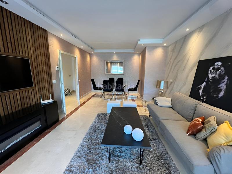 Foto dc3f3c39-2abd-4f85-9afb-177e58710826. Apartamento  en planta media en venta en nueva andalucía en Marbella