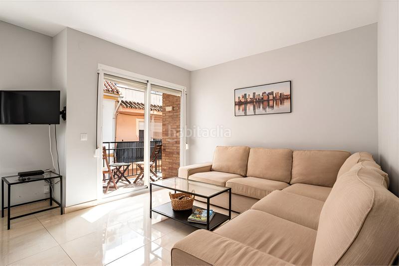 Foto 2817864c-8a4e-4fbd-a283-20ffc160a212. Apartamento  en planta media en venta en Fuengirola