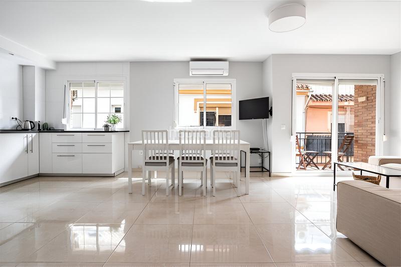 Foto 6e03da91-f39d-42af-87c4-797c7ae67c04. Apartamento  en planta media en venta en Fuengirola