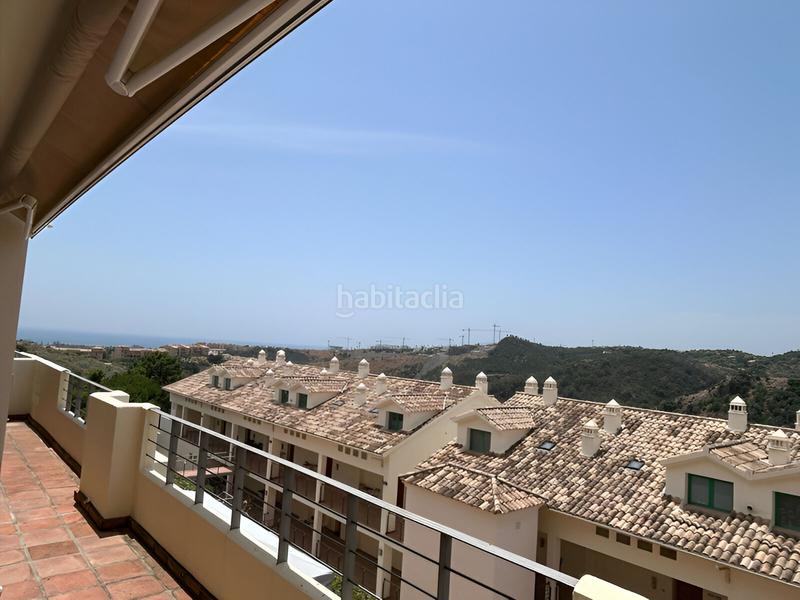 Foto cd1e43b2-20f2-4f74-8dec-0ff6a9ace72c. Apartamento  en planta media en venta en selwo en Estepona