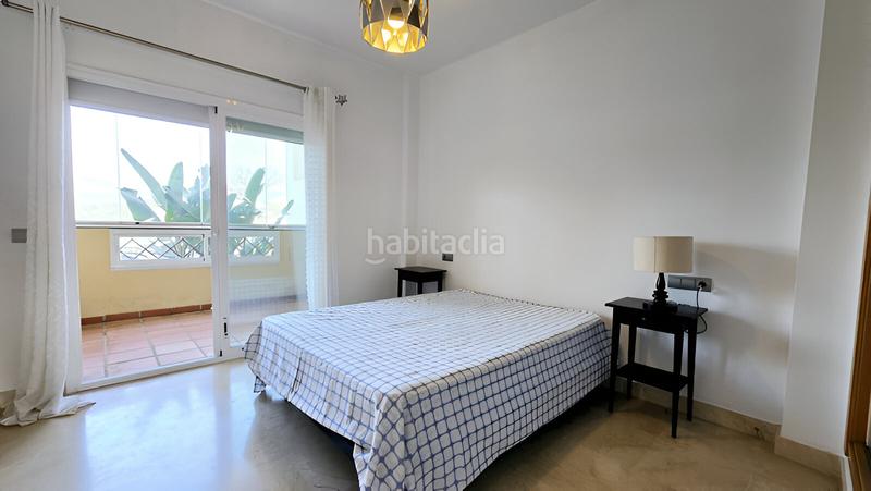 Foto 514bd1ec-6bc1-48be-818f-403948e2205f. Apartamento  en planta media en venta en Estepona