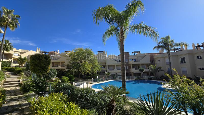 Foto d2ce2448-d8d2-4be8-b5c6-c1afc240a4f6. Apartamento  en planta media en venta en Estepona