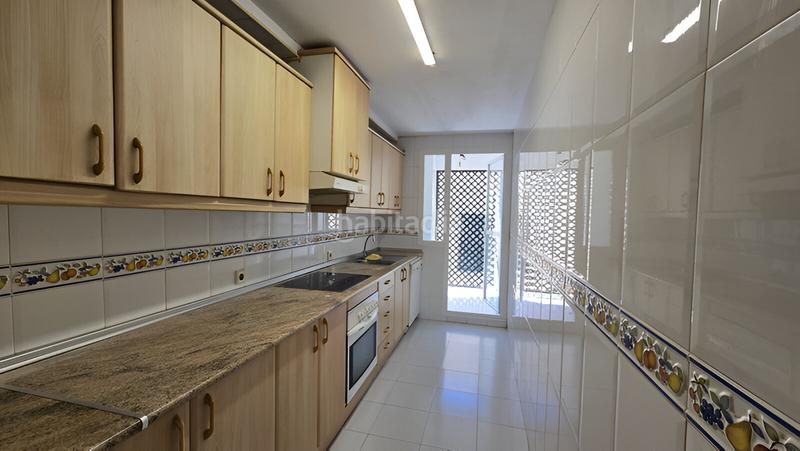 Foto 324b0645-0f66-4678-80f0-b8661b47d649. Piccolo appartamento con parcheggio piscina in Nueva Andalucía centro Marbella