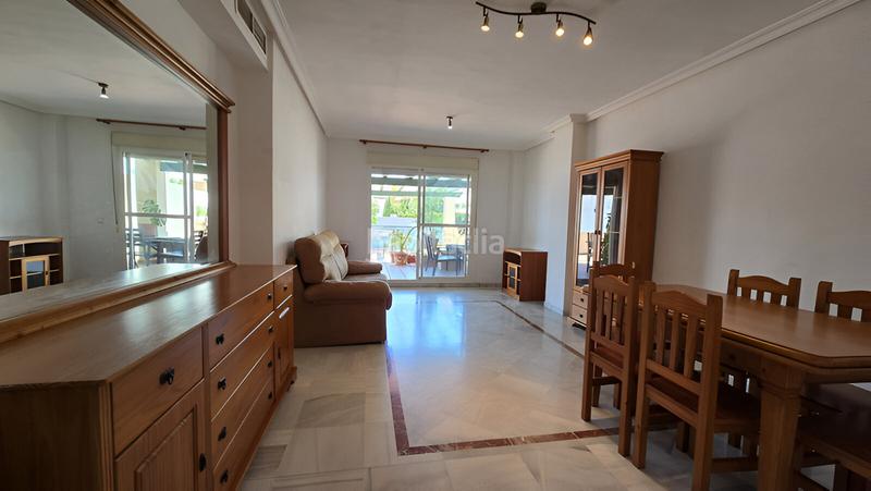 Foto a7cd3dc5-39f5-4dbf-bcca-987e51ee24eb. Piccolo appartamento con parcheggio piscina in Nueva Andalucía centro Marbella