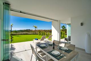 Erdgeschoss en Centro. Apartamento en planta baja en venta en estepona