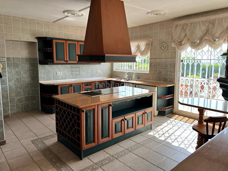 Foto 15b93098-f25f-412a-8ccc-3e7804c25f23. Casa con parcheggio piscina in El Faro de Calaburra - Chaparral Mijas