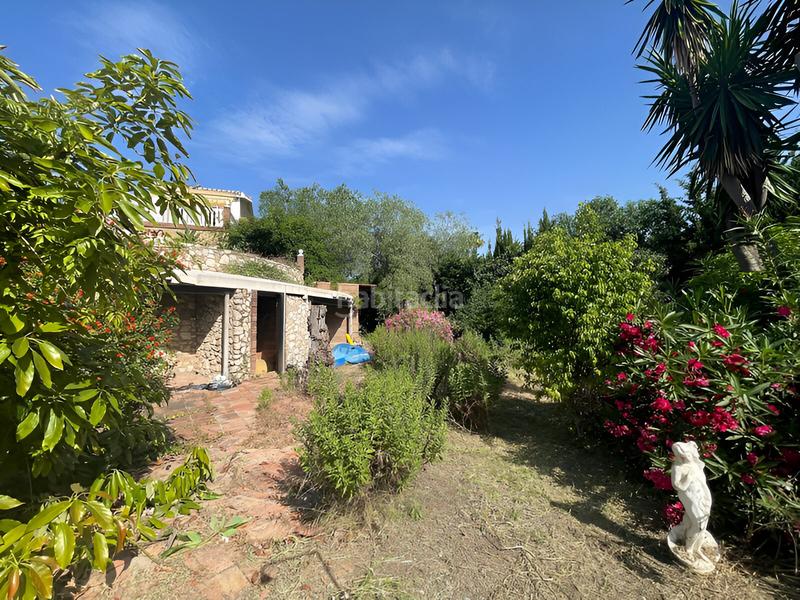 Foto cf9e807a-e27f-4cd7-914d-009ef40326fa. Casa con parcheggio piscina in El Faro de Calaburra - Chaparral Mijas