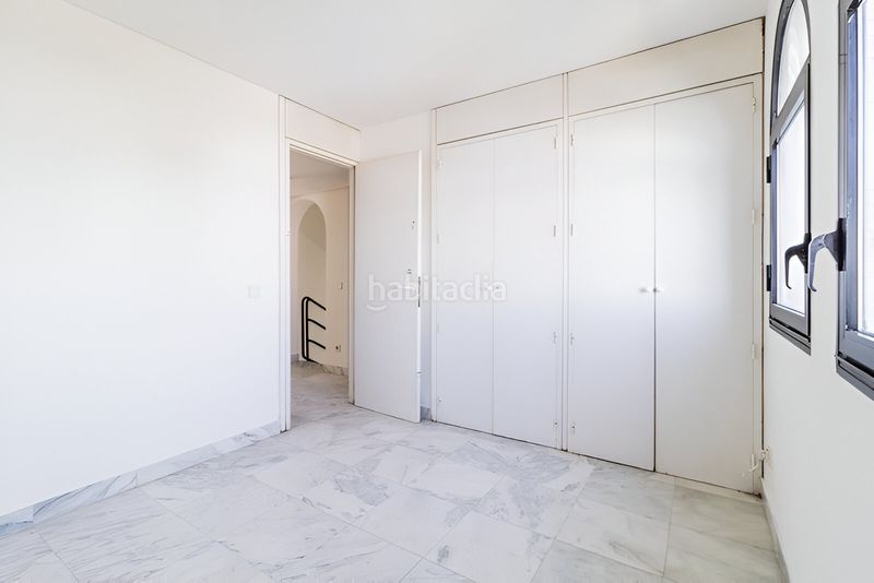 Foto f327772a-a83f-4994-91f9-f1b4b2cc5422. Casa adossada amb aparcament piscina a Villacana - Costalita - Saladillo Estepona