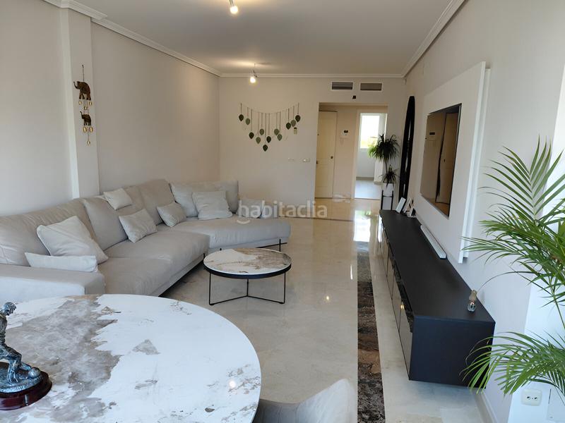 Foto 4238c9af-af71-4ff5-aee7-7bc2dfa0f751. Apartamento  en planta media en venta en Marbella