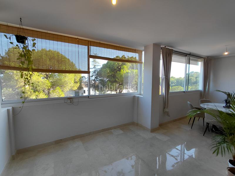 Foto c2ffcddb-b8d0-417f-968c-cf6c563ab363. Apartamento  en planta media en venta en Marbella