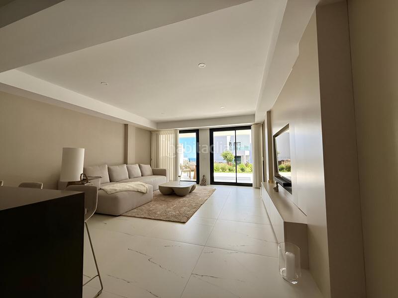 Foto c5e7ca40-0a5d-4e87-ab94-7f34203f8887. Planta baja apartamento en planta baja en venta playa en Casares