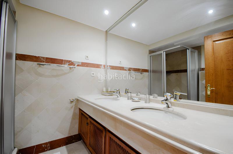 Foto 3b96f956-29a9-472e-b75b-6ad2f2ad20d4. Planta baja apartamento en planta baja en venta en Estepona