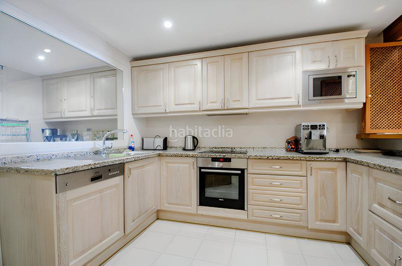 Foto b078eb85-91eb-4376-ac95-ac1af671e28f. Planta baja apartamento en planta baja en venta en Estepona