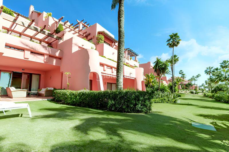 Foto f6457bac-d289-4968-937d-eb1f970a5b8f. Planta baja apartamento en planta baja en venta en Estepona