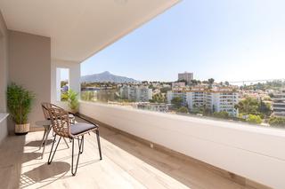 Appartement à Nueva Andalucía centro. Apartamento en planta alta en venta en nueva andalucía