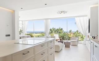 Appartement à Nueva Andalucía centro. Apartamento planta baja en venta en nueva andalucía