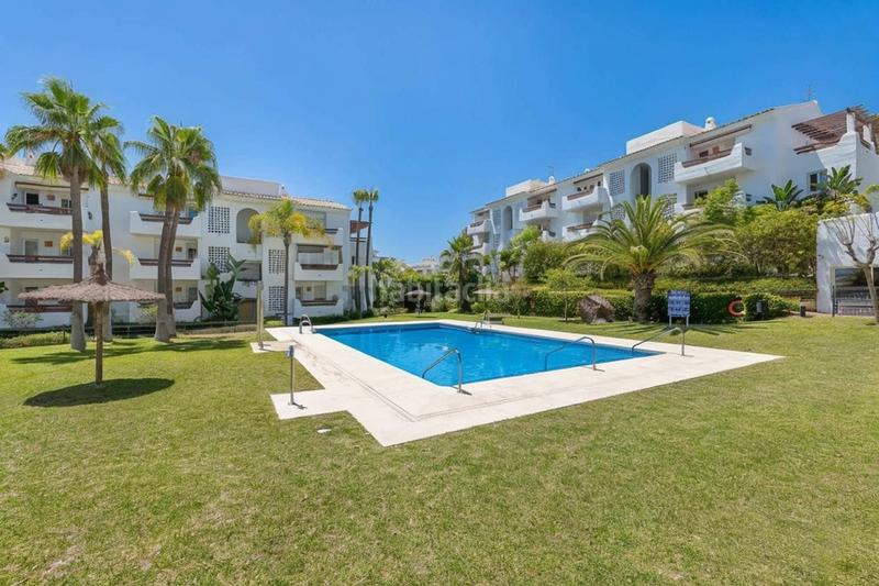 Foto 3160905a-ea10-42e0-81d6-b7d3fb31ac5a. Alquiler apartamento en alquiler encantador apartamento de 2 dormitorios en selwo hills, new golden mile en Estepona