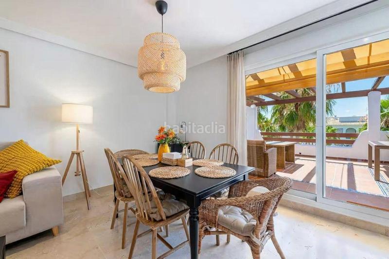 Foto d5a49fec-d919-44e0-9167-309806eff1b7. Alquiler apartamento en alquiler encantador apartamento de 2 dormitorios en selwo hills, new golden mile en Estepona
