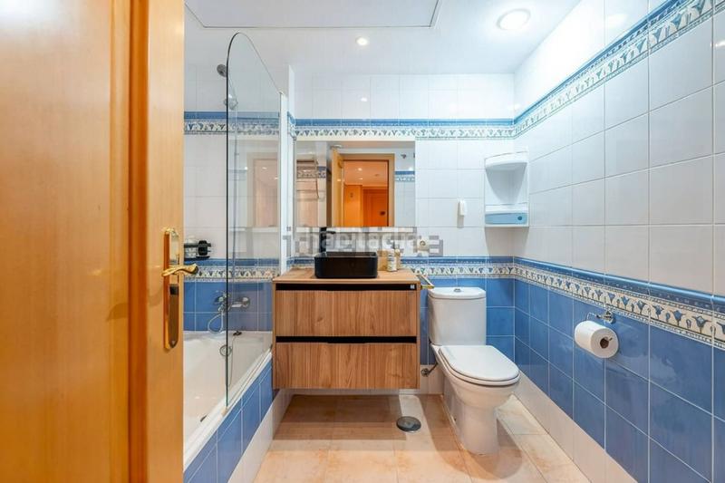 Foto 014cf181-23ce-4efe-badd-24cb44a9209e. Rent apartment with parking pool in La Concha - Resina Golf Estepona