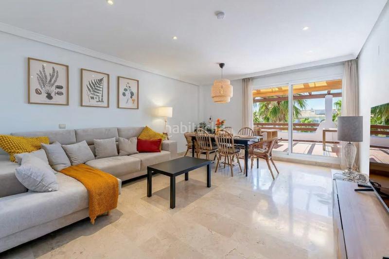 Foto 35e66d55-055f-43a7-bc50-d0f86290426c. Rent apartment with parking pool in La Concha - Resina Golf Estepona
